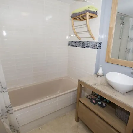 Edificio Casita Blanca Apartment